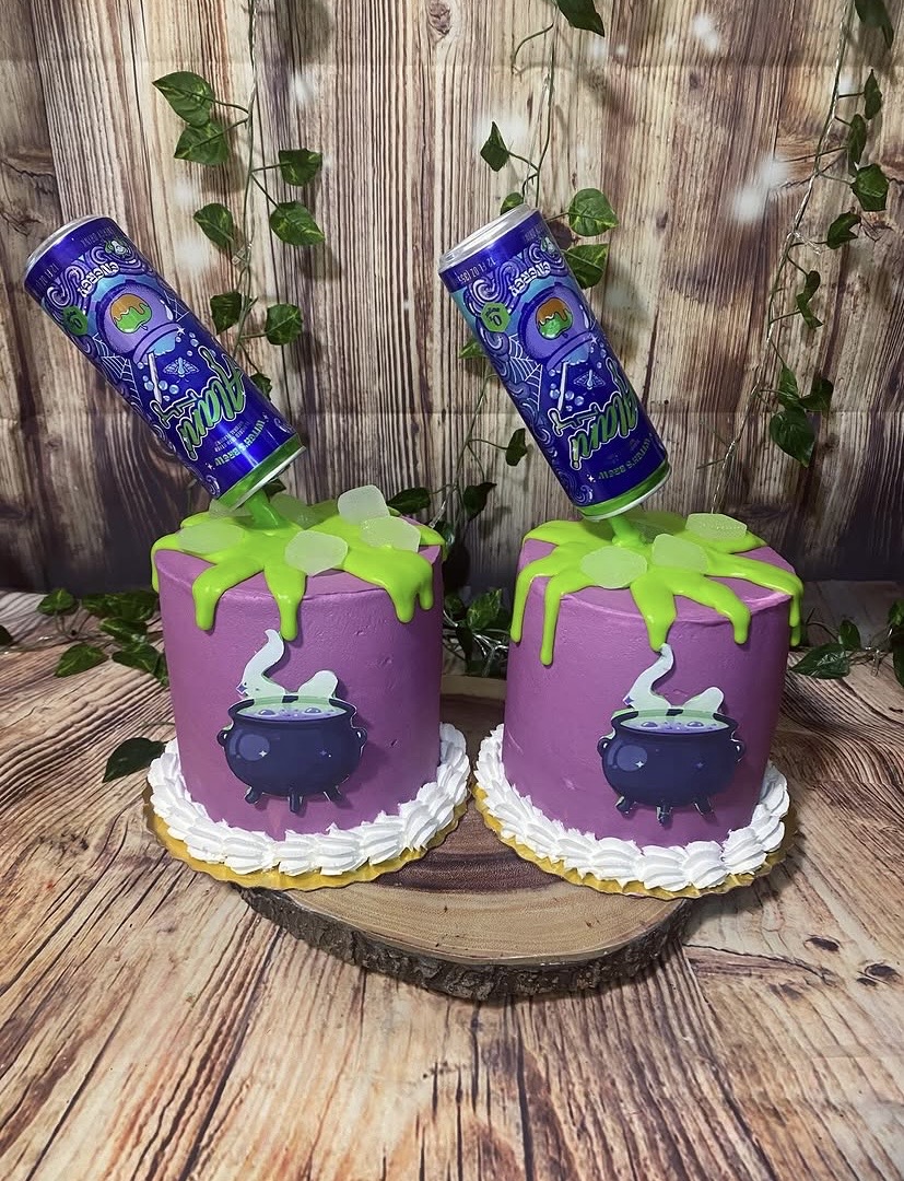 Spooky custom cake by Trista's Treats
